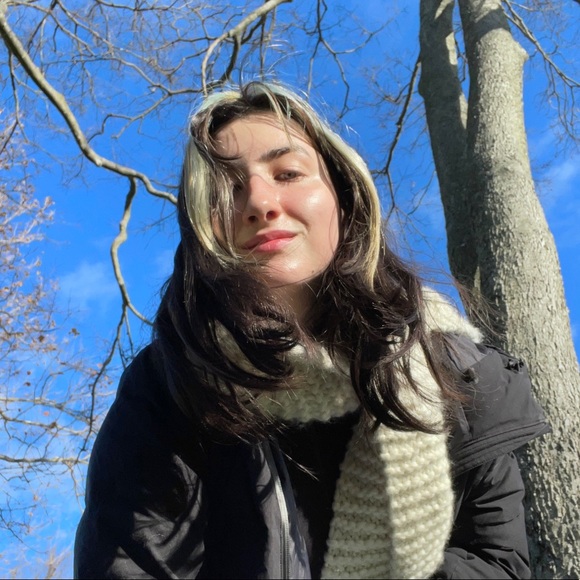 Meet your Posher, Meghan - Picture 1 of 1